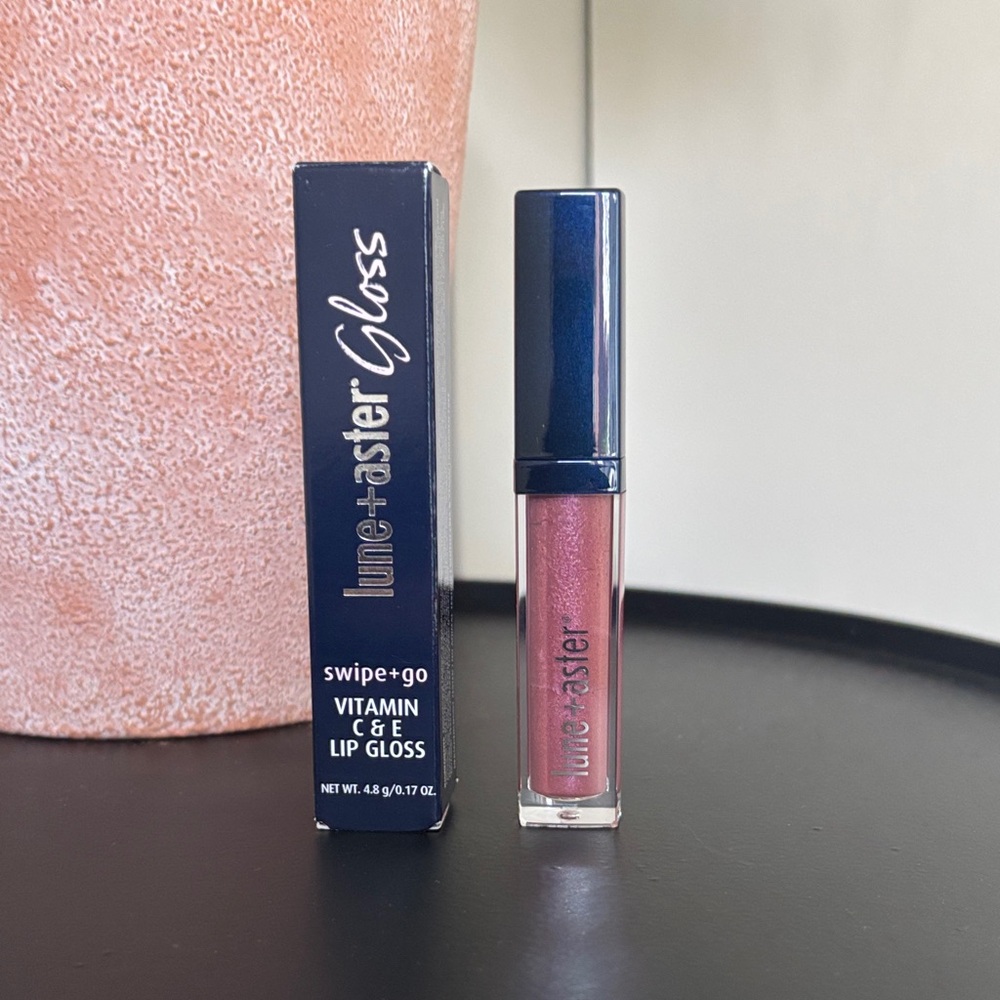 Lune+Aster Lip Gloss Swipe+Go Vitamin C & E - Shimmering Pink